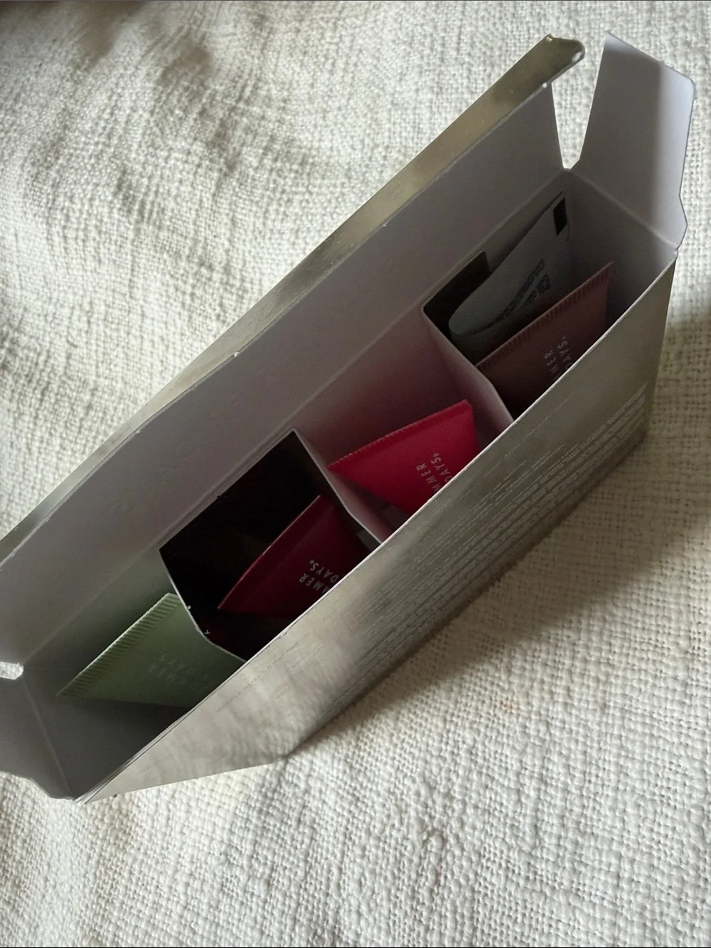 Summer Fridays Lip Balm Minis - Box Has Slight Damage